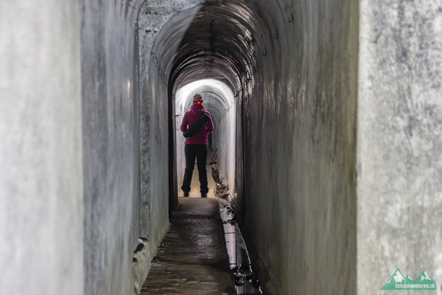 Väčšina tunelov je úzkych a dlhých; Foto:epicadventures.sk