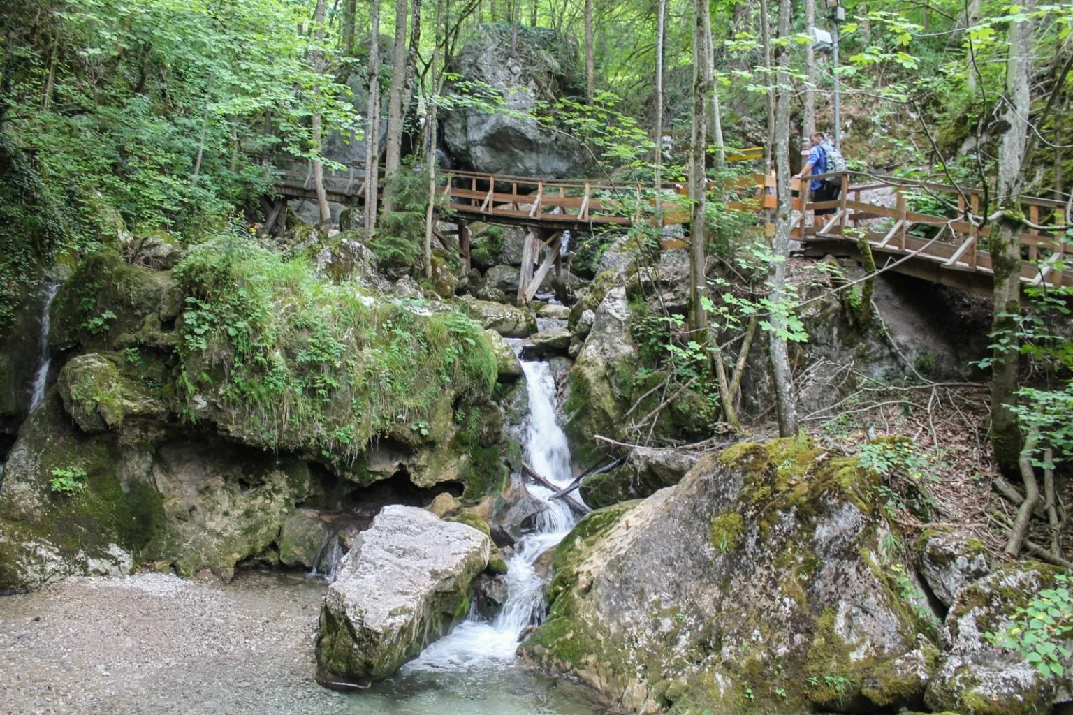 Jeden z mnohých mostov