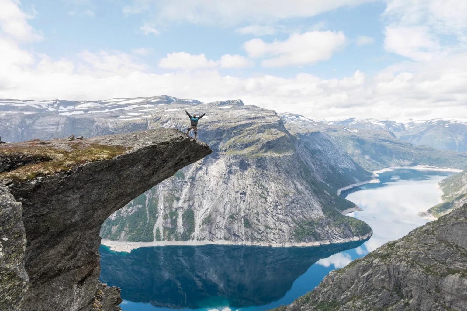 Skalná vyhliadka neďaleko Trolltungy