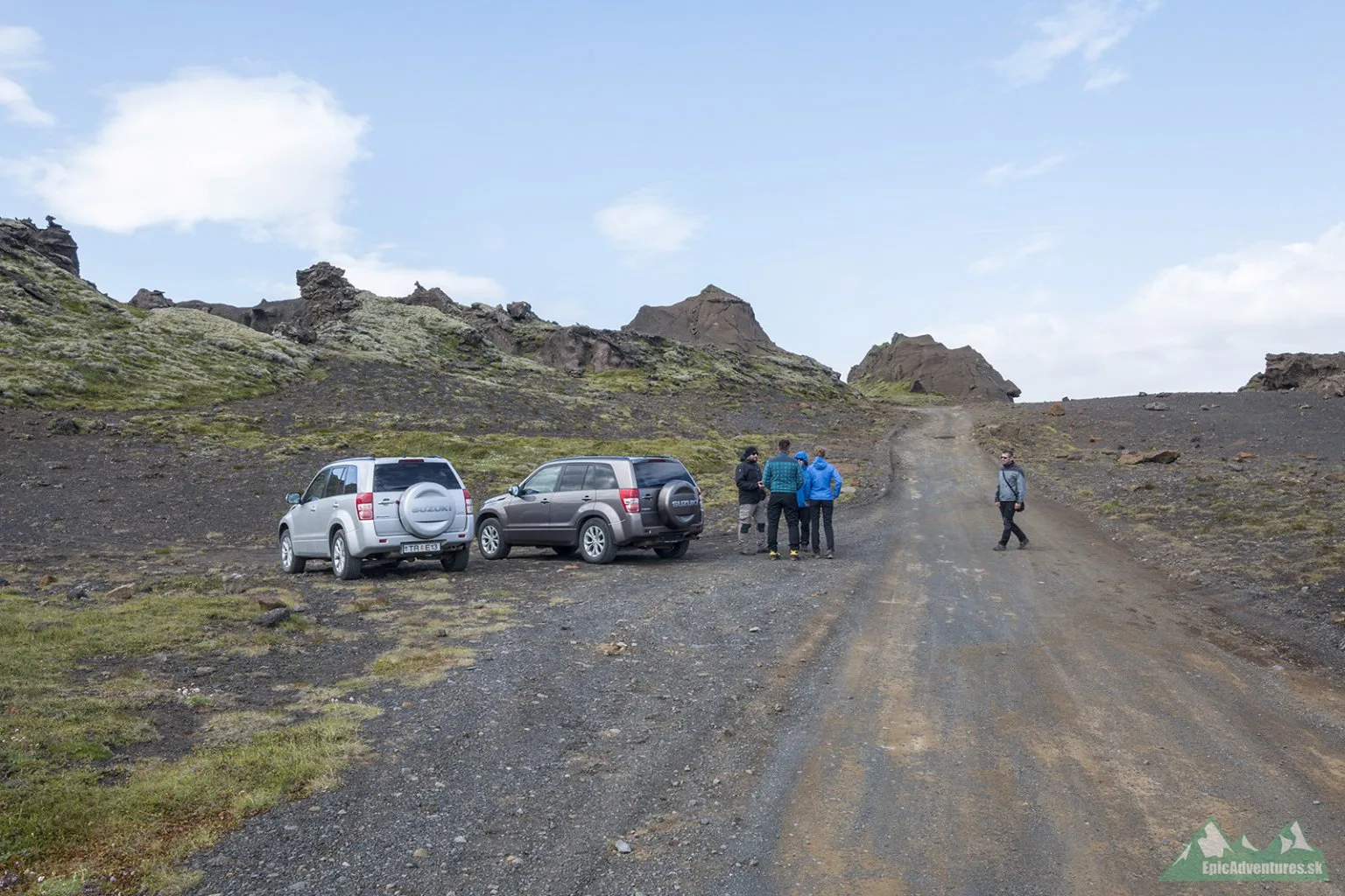 Cesta číslo F214 s celkom kvalitným povrchom     Zdroj: epicadventures.sk