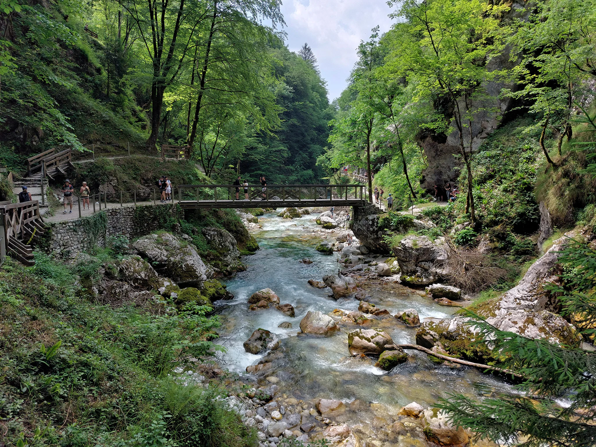 Počas sezóny už v tiesňave nebudete sami 